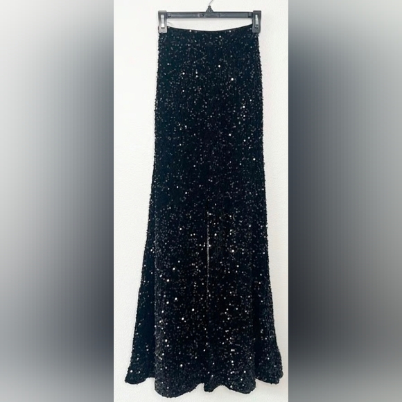 Chic Black Sequin Wide-Leg Pants - Picture 4 of 5